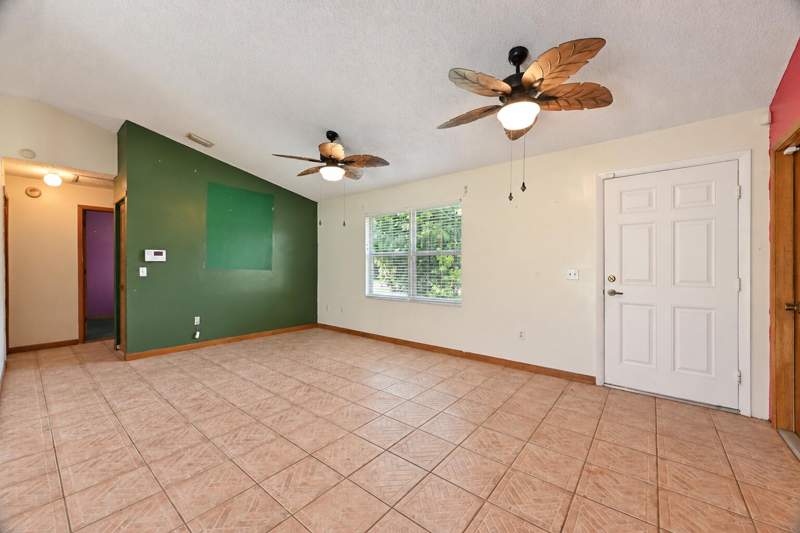 3 bedroom Single Family Residence at 120 SW Brandon Avenue, Port St Lucie Section 41, Port St. Lucie — photo 3