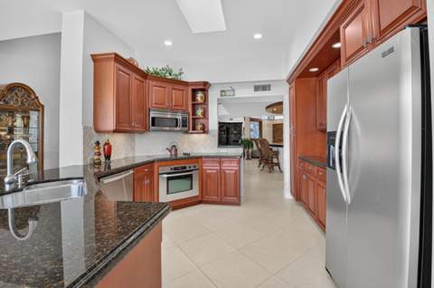 6761 Woodbridge Drive, Boca Raton FL - photo 14 of 55