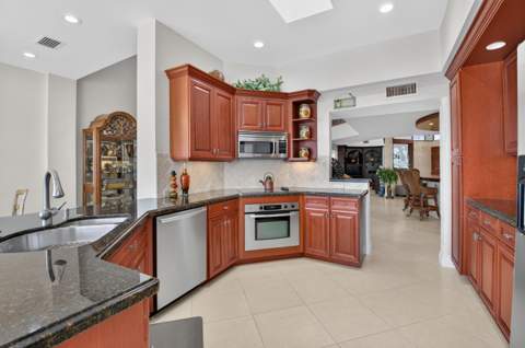 6761 Woodbridge Drive, Boca Raton FL - photo 15 of 55