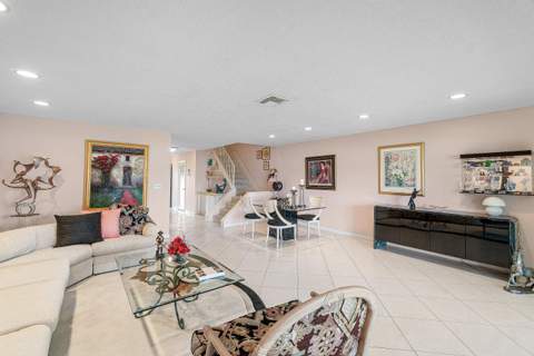 13 Westgate Lane #13B, Boynton Beach FL - photo 9 of 56