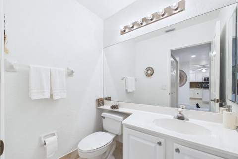 412 Coral Cove Drive, North Palm Beach FL - photo 16 of 40