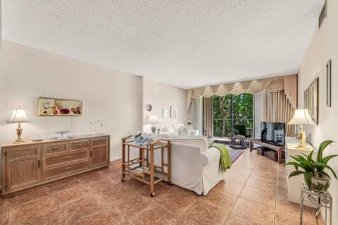 890 N Federal Highway #307, Lantana FL - photo 6 of 49
