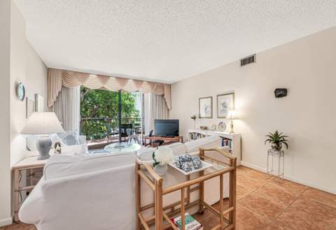 890 N Federal Highway #307, Lantana FL - photo 8 of 49