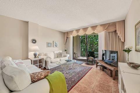 890 N Federal Highway #307, Lantana FL - photo 7 of 49
