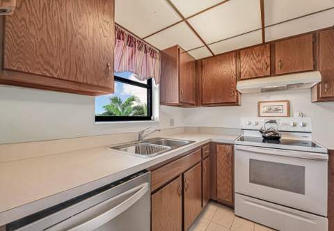 890 N Federal Highway #307, Lantana FL - photo 23 of 49