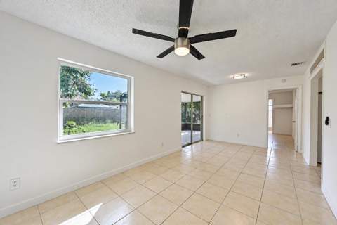 4497 SE Roaring Brook Way, Stuart FL - photo 13 of 23