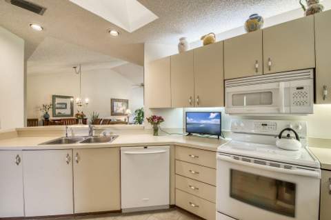 6275 SE Charleston Place #B203, Hobe Sound FL - photo 8 of 23