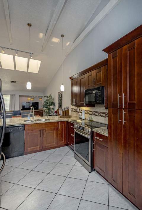 22724 Vistawood Way, Boca Raton FL - photo 6 of 33