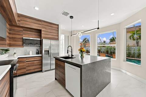 7550 Normande Court, Margate FL - photo 15 of 46