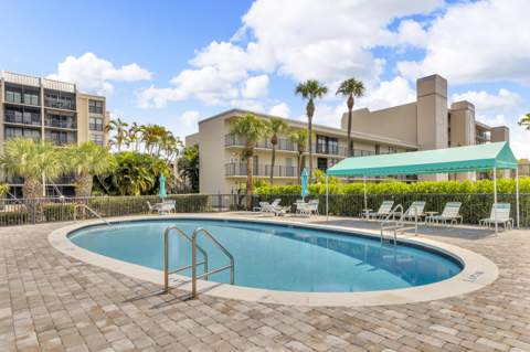 6 Royal Palm Way #307, Boca Raton FL - photo 9 of 13