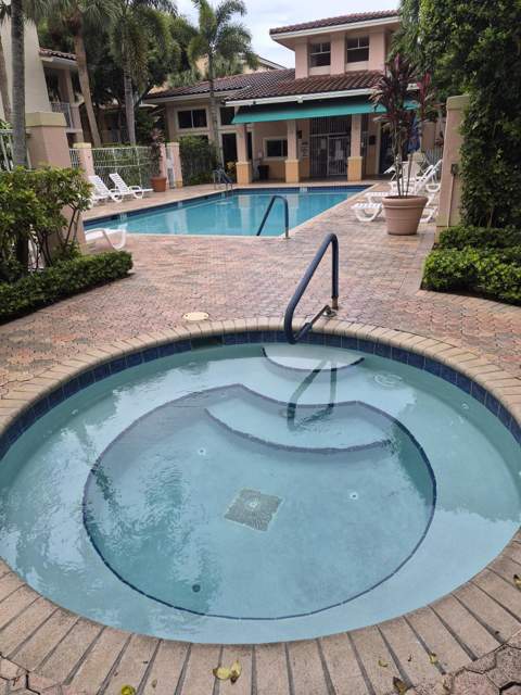 1209 Main Street #205, Jupiter FL - photo 17 of 20
