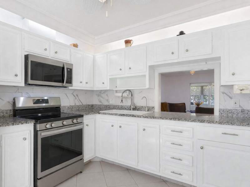 2 bedroom Villa at 857 Worcester Lane #B, Covered Bridge Condo, Lake Worth — photo 5
