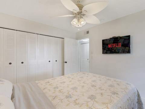 857 Worcester Lane #B, Lake Worth FL - photo 19 of 40