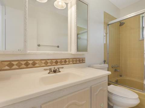 857 Worcester Lane #B, Lake Worth FL - photo 20 of 40