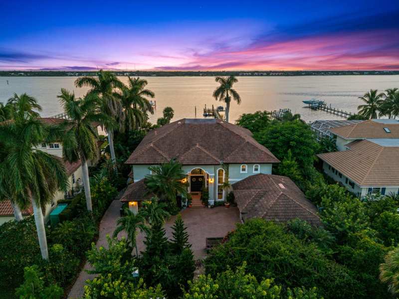 5 bedroom Single Family Residence at 2362 NW Bay Colony Court, Bay Colony Of Stuart, Stuart — photo 1
