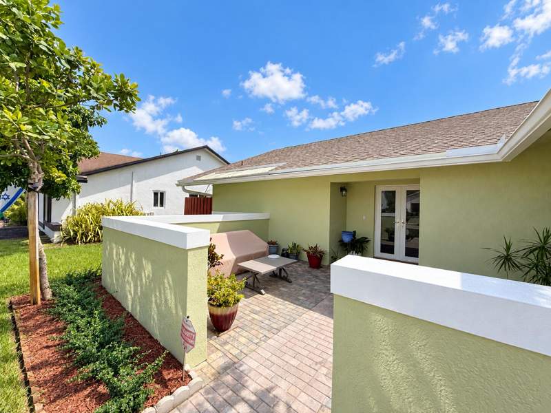 3 bedroom Single Family Residence at 7482 NW 48th Place, Boulevard Woods North, Lauderhill — photo 4