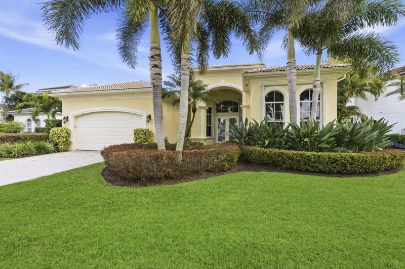 3 bedroom Single Family Residence at 401 Via Placita, Mirasol Pars H And I, Palm Beach Gardens — photo 1