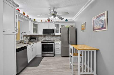18901 Haywood Terrace #Apt 4, Boca Raton FL - photo 8 of 57