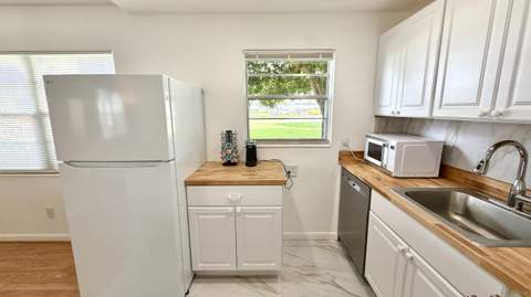 114 Oakridge I #114, Deerfield Beach FL - photo 10 of 67