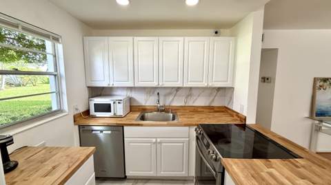 114 Oakridge I #114, Deerfield Beach FL - photo 8 of 67