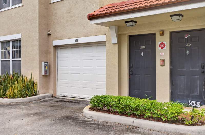 3 bedroom Condominium at 5880 W Sample Road #206, El-Ad Poinciana Condo, Coral Springs — photo 5