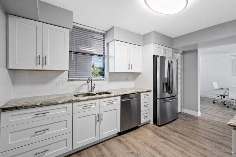 1 bedroom Condominium at 950 Egret Circle #5206, Lavers Delray Racquet Club Condo, Delray Beach — photo 2