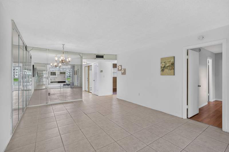 2 bedroom Condominium at 8100 Sunrise Lakes Boulevard #109, Sunrise Lakes 36 Condo, Sunrise — photo 5