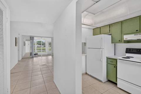 8100 Sunrise Lakes Boulevard #109, Sunrise FL - photo 9 of 28
