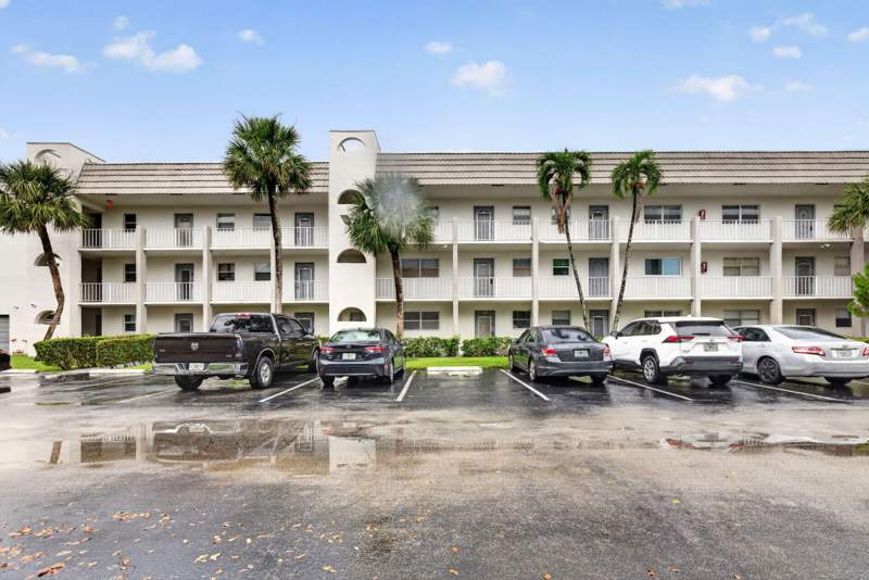 2 bedroom Condominium at 8100 Sunrise Lakes Boulevard #109, Sunrise Lakes 36 Condo, Sunrise — photo 3