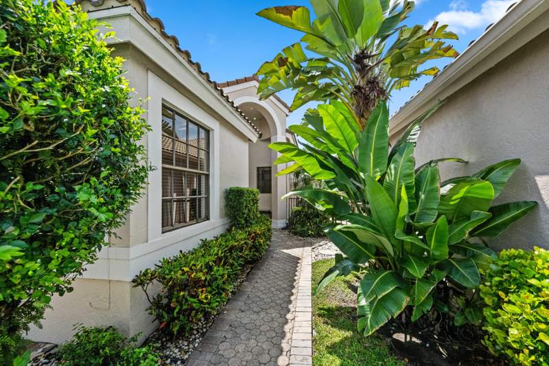 3 bedroom Single Family Residence at 4465 Barclay Fair Way, Wycliffe Par B, Lake Worth — photo 3