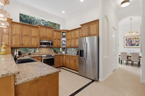 6812 Molakai Circle, Boynton Beach FL - photo 11 of 86