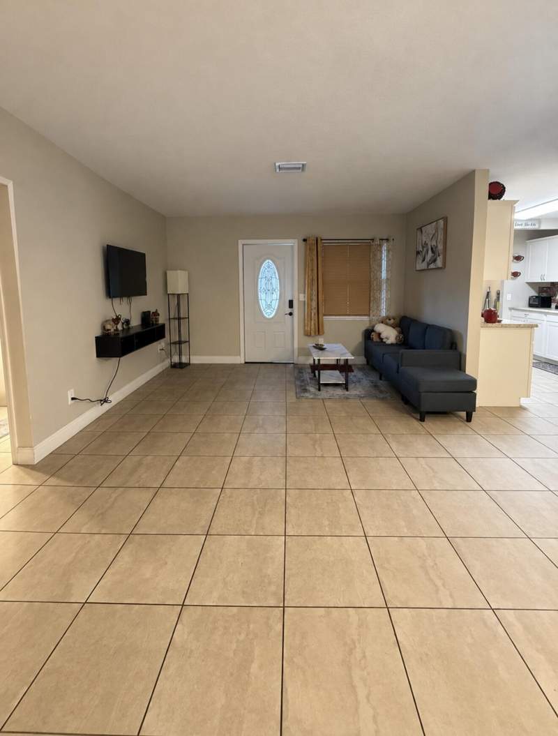 4 bedroom Single Family Residence at 110 N 40th Street, Wilbuwe, Fort Pierce — photo 5