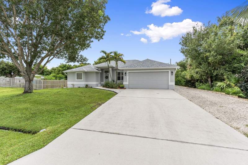 4 bedroom Single Family Residence at 1974 SW Beauregard Street, Port St Lucie Section 8, Port St. Lucie — photo 4