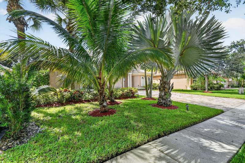 5 bedroom Single Family Residence at 6039 Walnut Hill Drive, Osprey, Lake Worth — photo 4