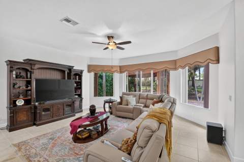 6039 Walnut Hill Drive, Lake Worth FL - photo 22 of 73