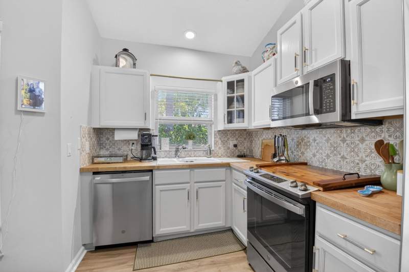 3 bedroom Villa at 8446 Via Serena, Mizner Pointe Of Boca Via Ancho, Boca Raton — photo 4