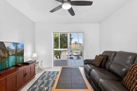 2615 NE 1st Court #201, Boynton Beach FL - photo 13 of 35