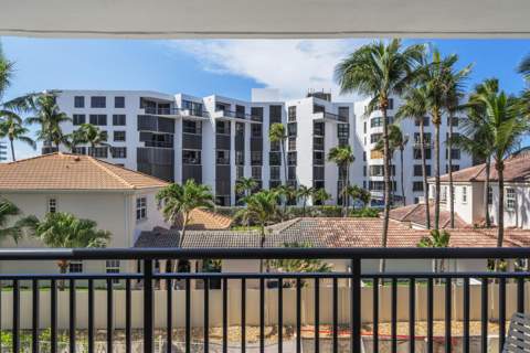 1149 Hillsboro Mile #307, Hillsboro Beach FL - photo 15 of 49