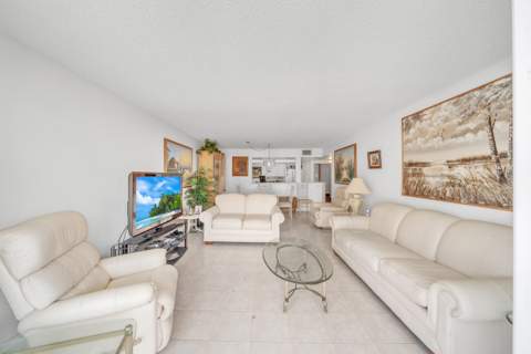 1149 Hillsboro Mile #307, Hillsboro Beach FL - photo 19 of 49