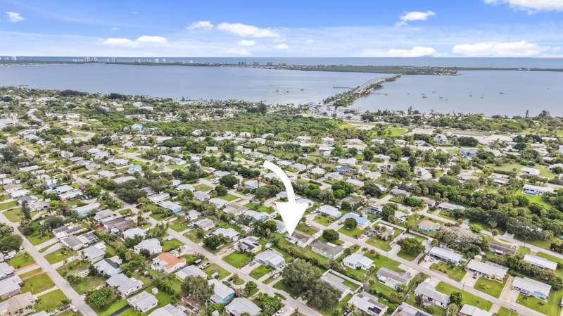2 bedroom Single Family Residence at 3474 NE Sandra Drive, Skyline Heights, Jensen Beach — photo 4