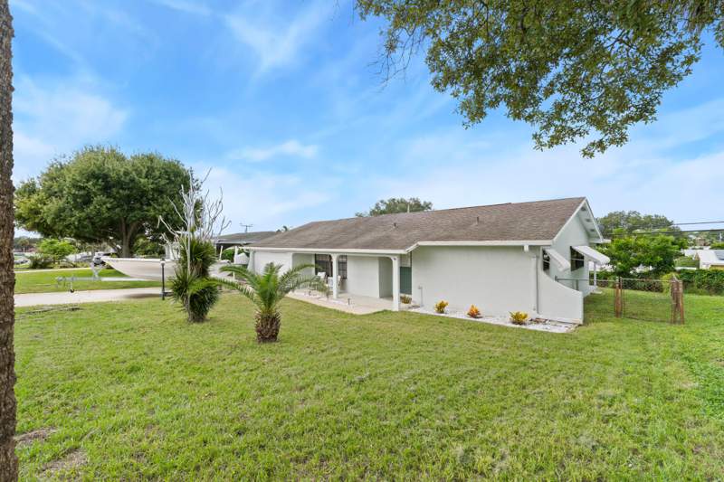 2 bedroom Single Family Residence at 3474 NE Sandra Drive, Skyline Heights, Jensen Beach — photo 3