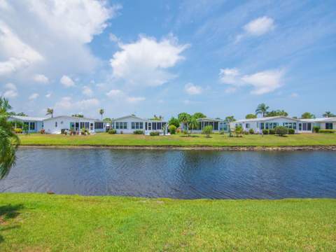 8471 Schefflera Court, Port St. Lucie FL - photo 8 of 41