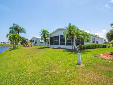 8471 Schefflera Court, Port St. Lucie FL - photo 10 of 41
