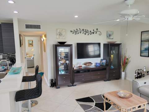 662 Burgundy, Delray Beach FL - photo 6 of 17