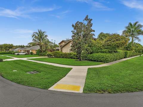 2158 Portland Avenue, Wellington FL - photo 13 of 93
