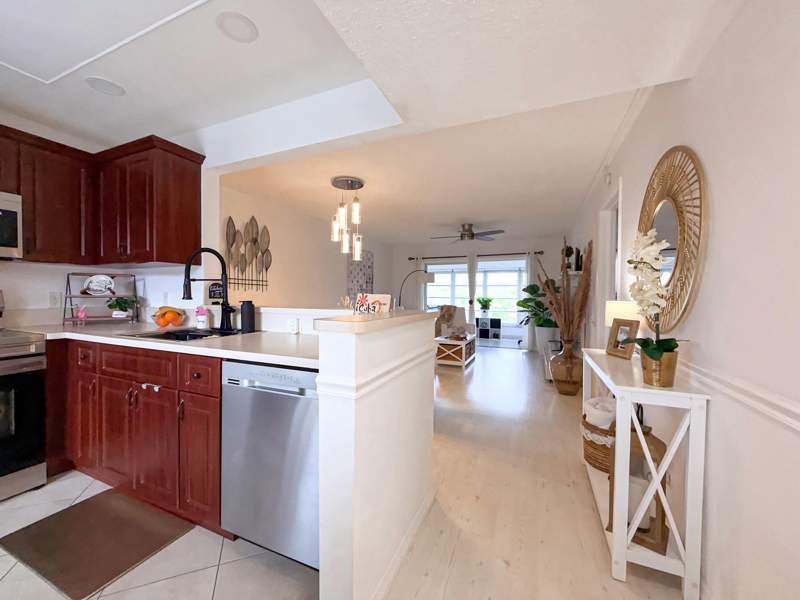 1 bedroom Condominium at 5750 NW 64th Avenue #306, Bermuda Club Nine Condo, Tamarac — photo 2