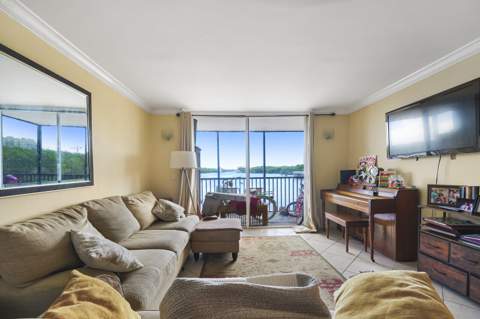 710 NE 7th Street #207, Boynton Beach FL - photo 6 of 31