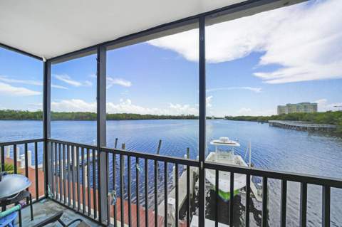 710 NE 7th Street #207, Boynton Beach FL - photo 11 of 31