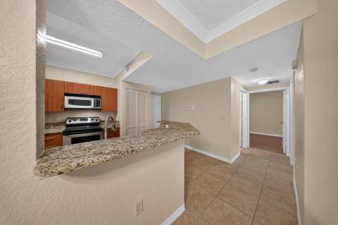 150 SW Peacock Boulevard #26-102, Port St. Lucie FL - photo 6 of 31