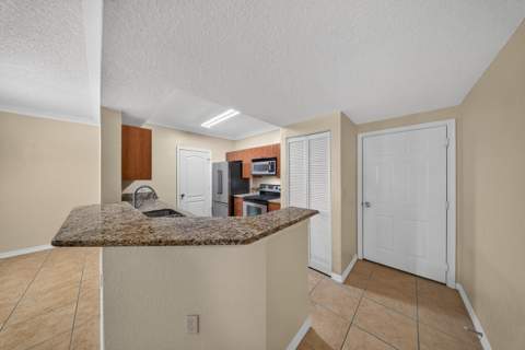 150 SW Peacock Boulevard #26-102, Port St. Lucie FL - photo 8 of 31